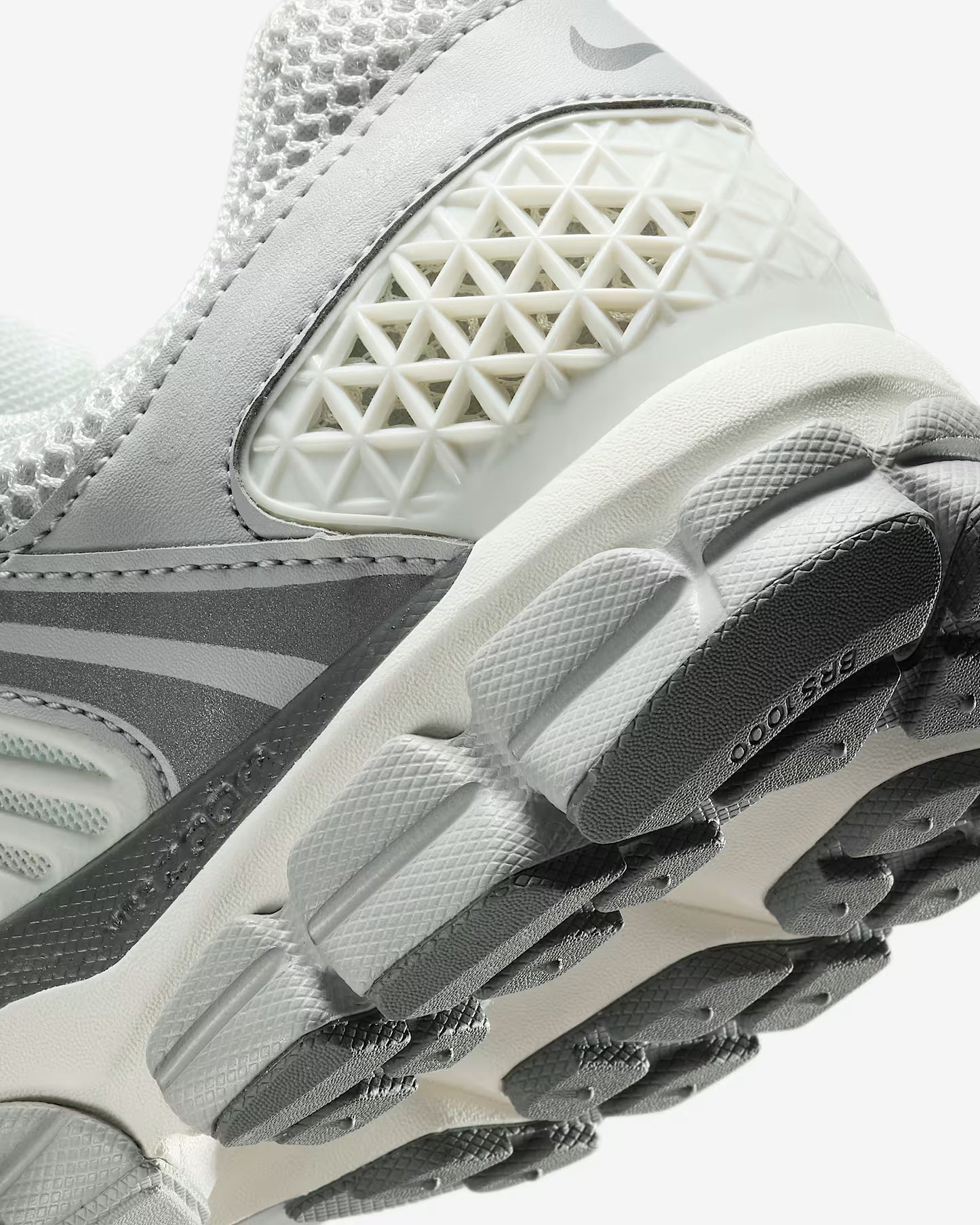 Nike Zoom Vomero 5 Metallic Silver