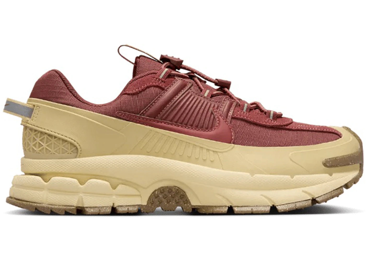 Nike Zoom Vomero 5 Roam Team Red Gold