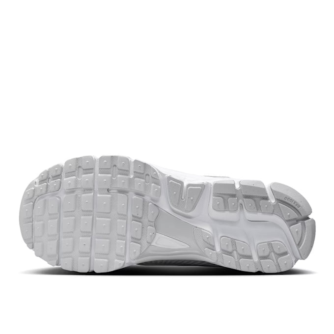 Nike Zoom Vomero 5 Chrome Toe