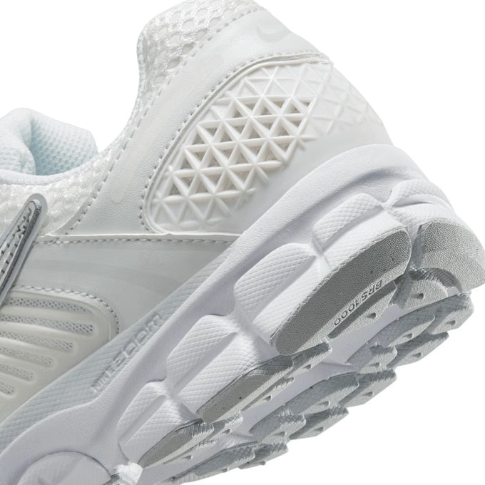 Nike Zoom Vomero 5 Chrome Toe