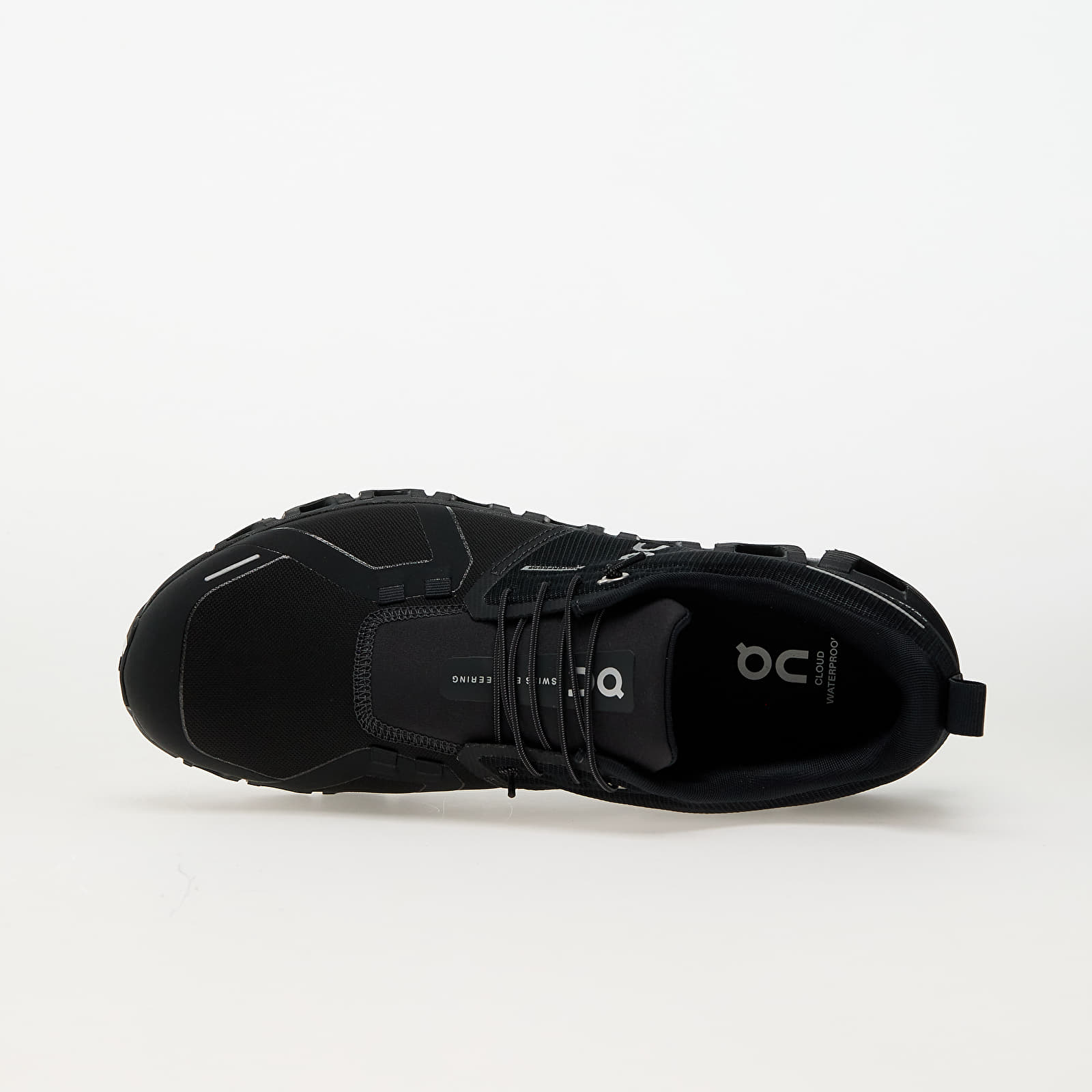 On Running Cloud 6 Waterproof All Black