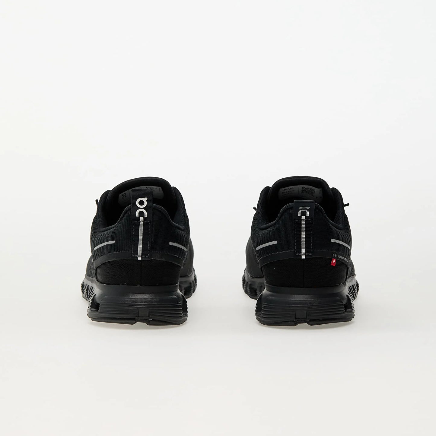 On Running Cloud 6 Waterproof All Black