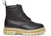 Dr. Martens Rikard Schnürstiefel mit Kontrastsohle und Plateau, schwarz poliert