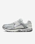 Nike Zoom Vomero 5 Metallic Silber