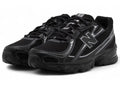 New Balance 740 Noir Gris Lignes