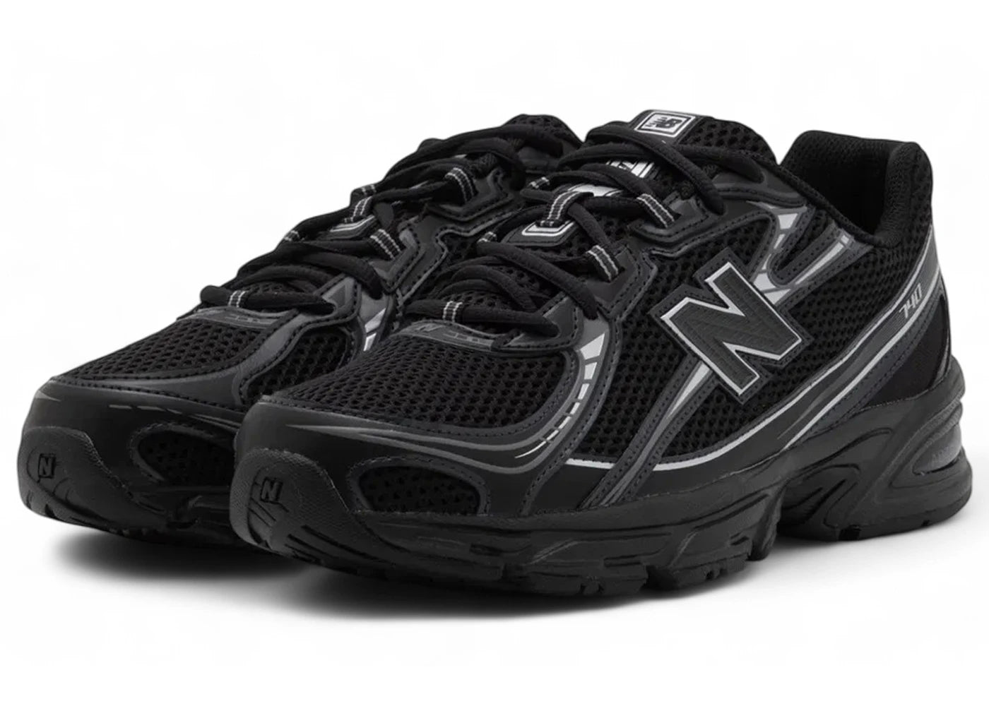 New Balance 740 Noir Gris Lignes