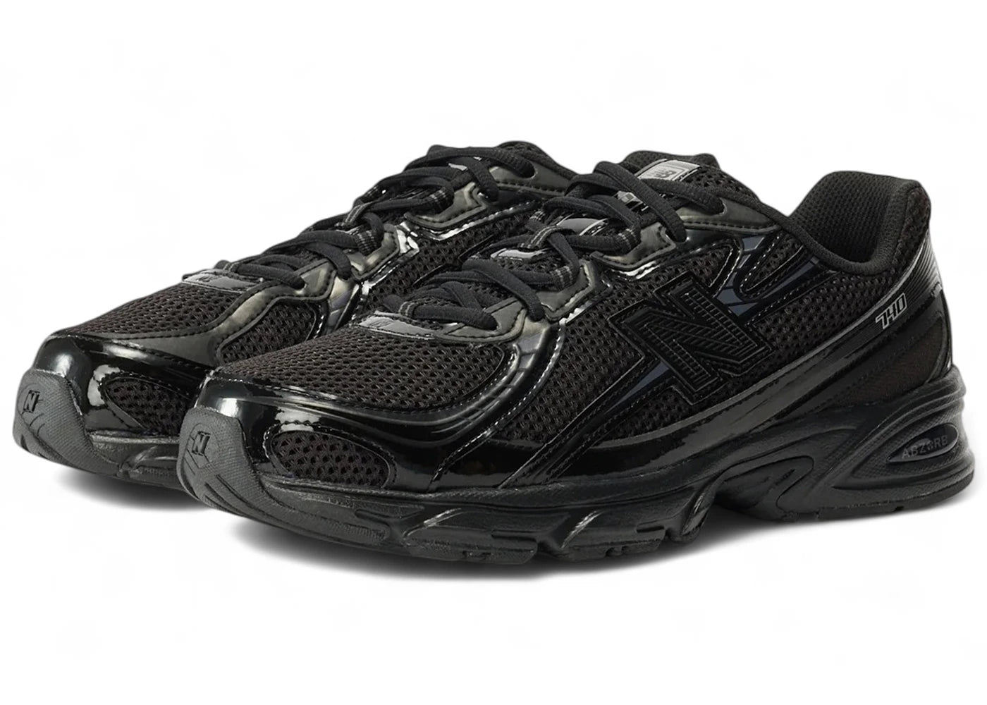 New Balance 740 Triple Noir Verni