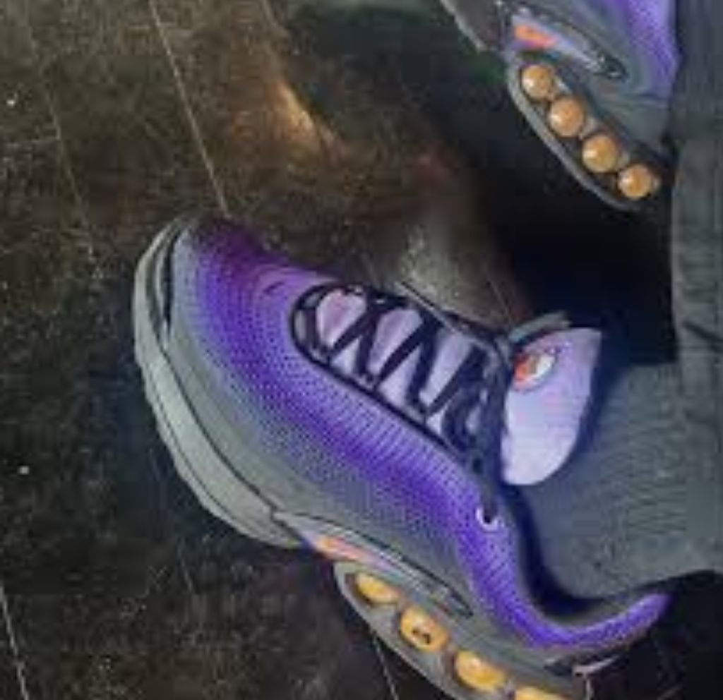 Nike Air Max Dn SE Medium Violet Total Orange