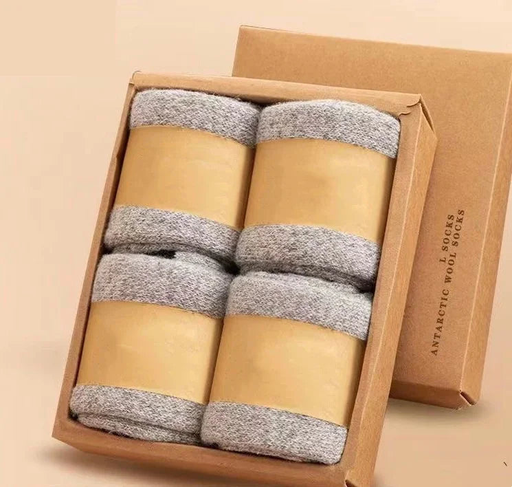 Wintersocken aus Merinowolle von Mr. Sneakerseller – Dickes, warmes Komfort-Set (4 Paar) 