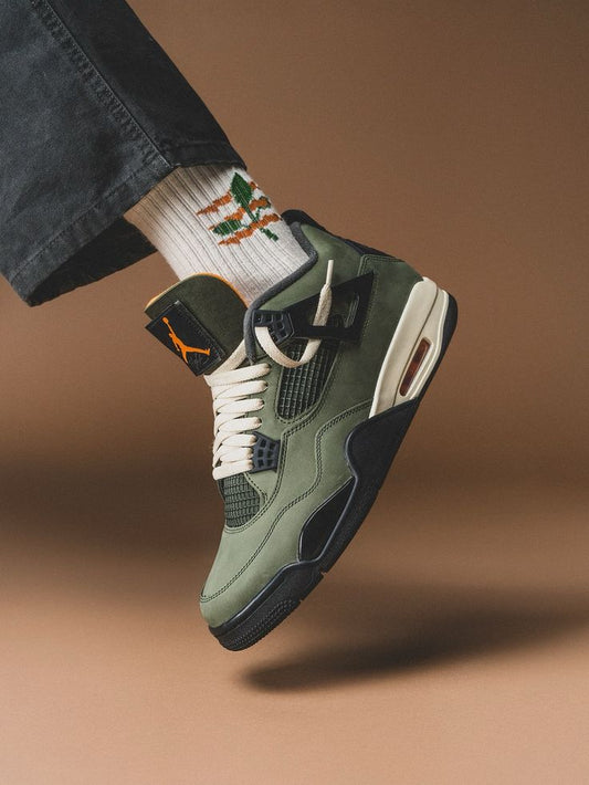 Jordan 4 Retro OG SP Undefeated