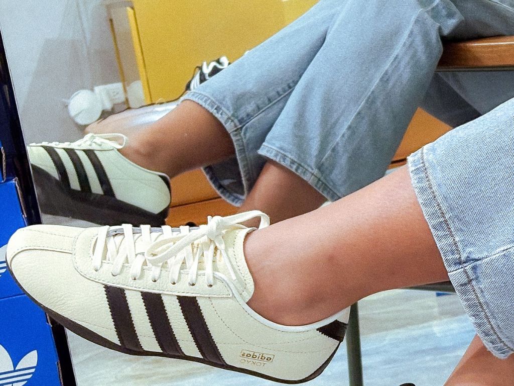 adidas Tokyo Off White Core Black Gold Metallic