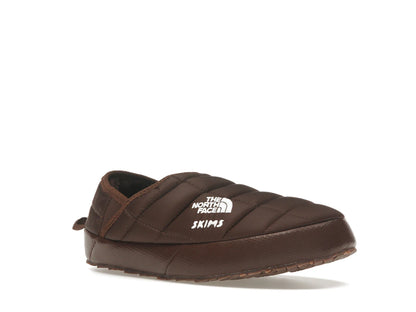 The North Face Thermoball Traction Mule V SKIMS Cocoa