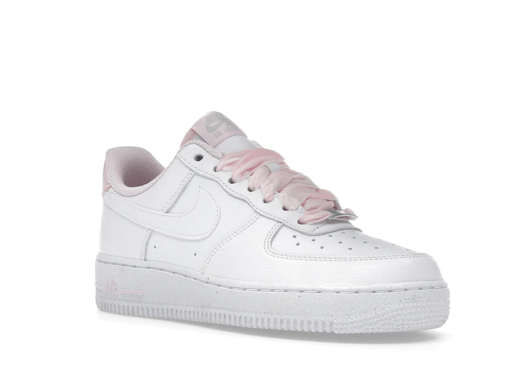Nike Air Force 1 Low Vintage Pink Foam Lacets Velours