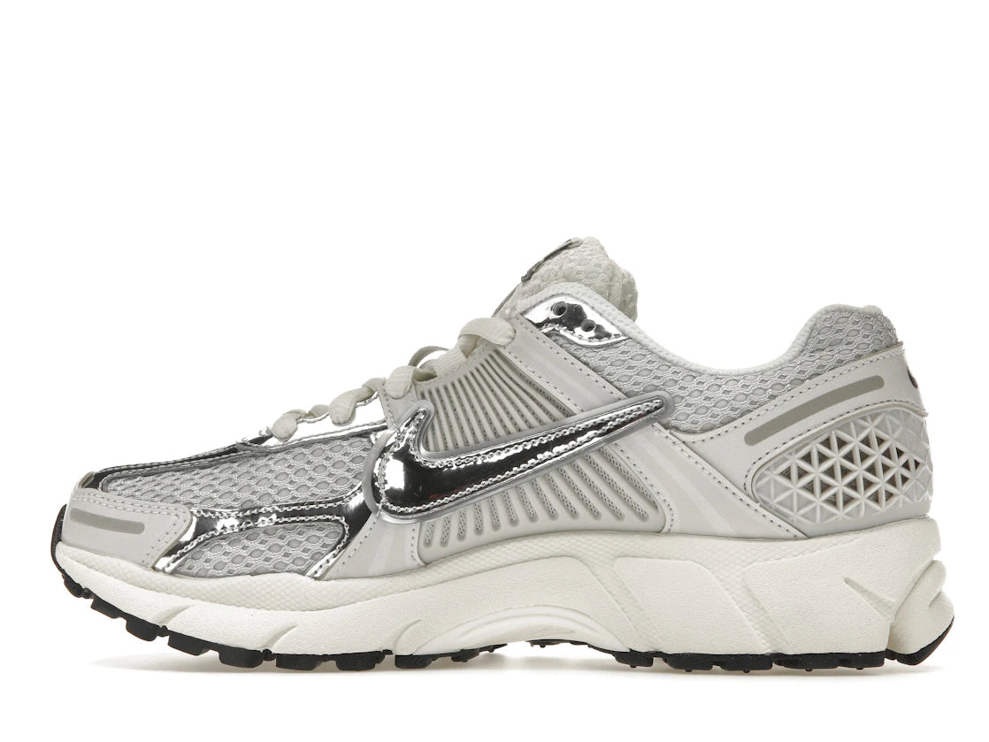 Nike Zoom Vomero 5 Poussière de photons Argent métallique 