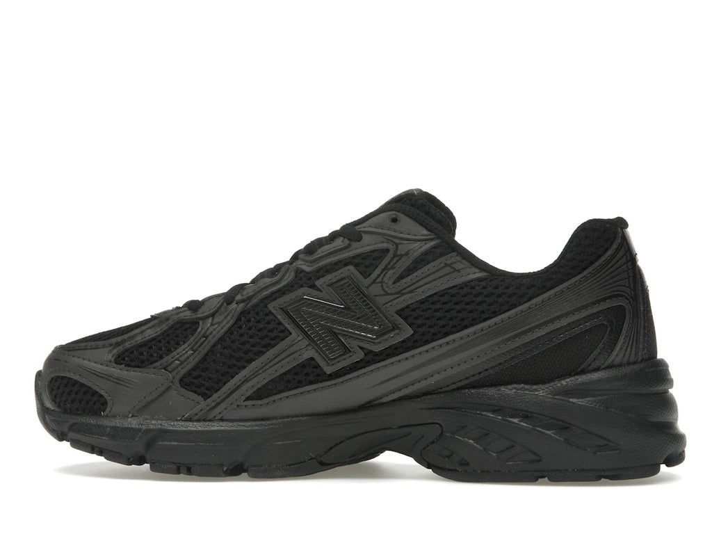 New Balance 740 Triple Black