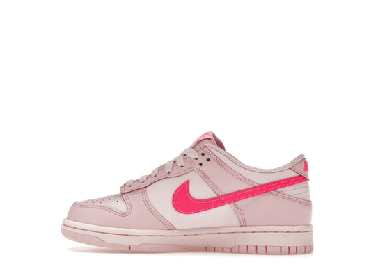 Nike Dunk Low Triple Pink